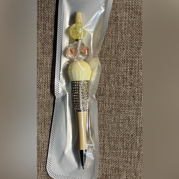 Pen with Rhinestones - Picture 1 of 2